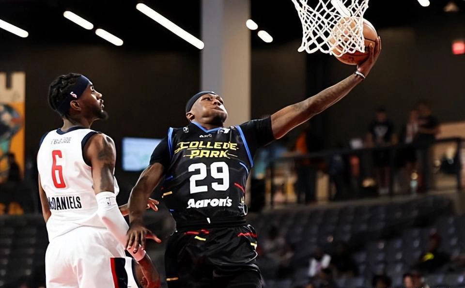 萨克拉门托国王签下普劳登，使用完全部双向合同名额