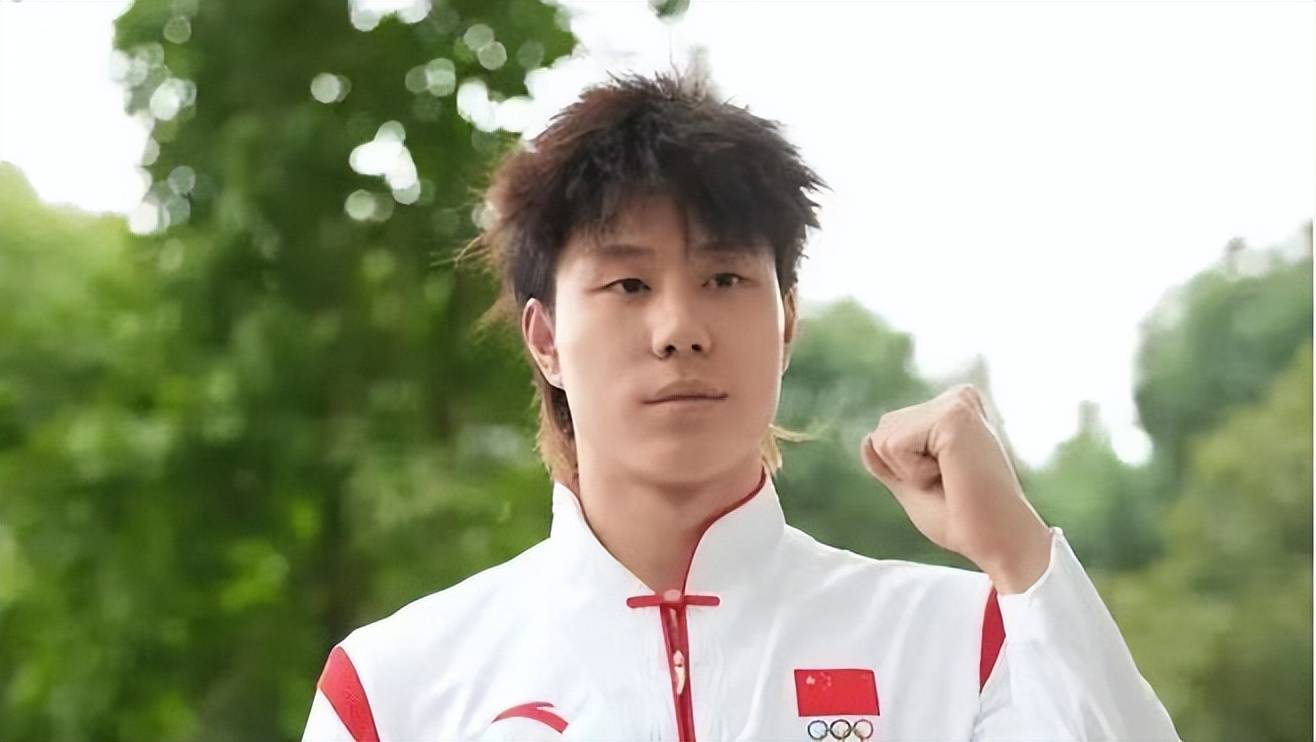 体育圈塌房盘点：徐杰屡曝出轨易建联PC门 科比强奸案国足重灾区