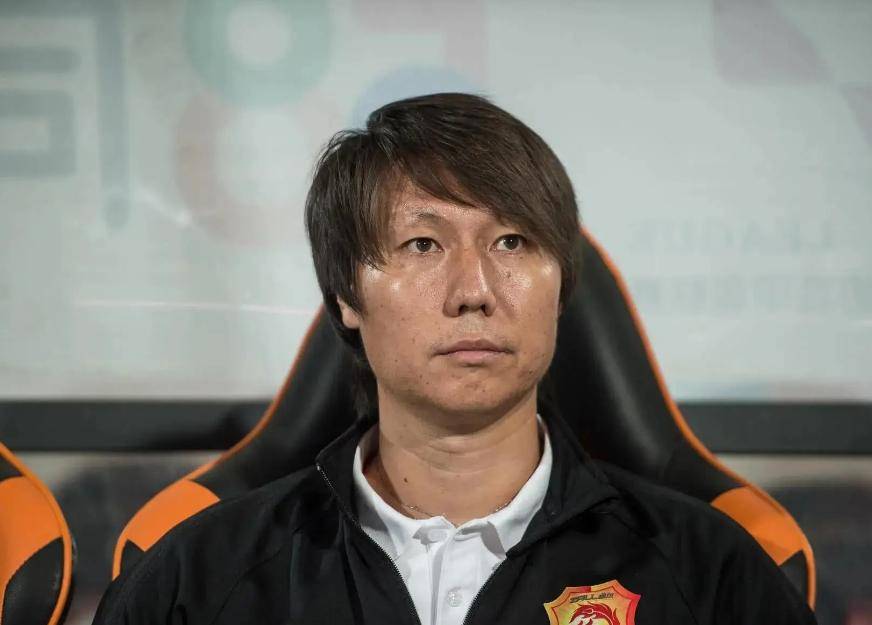 体育圈塌房盘点：徐杰屡曝出轨易建联PC门 科比强奸案国足重灾区