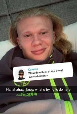 球迷问哈兰德对狼队所在城市的看法，哈兰德：想给我下套是吧