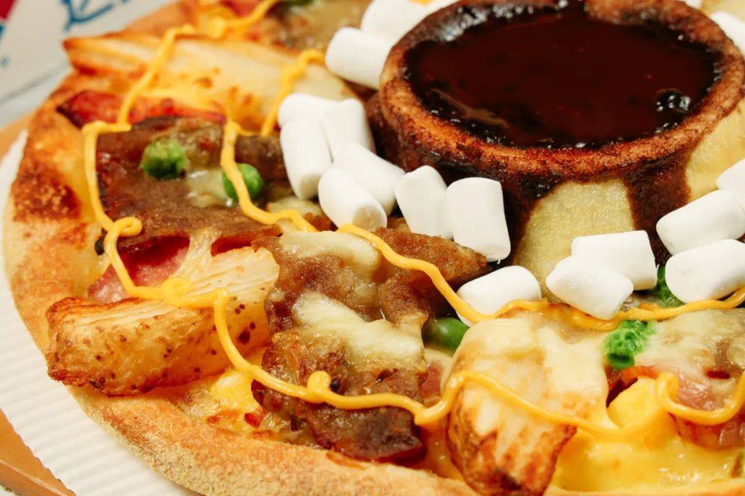 Wow“火山”来袭！达美乐比萨玩趣上新，升级可可“火山”饼底免外送费*