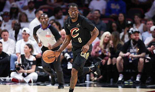 九游体育中国-32岁后场老将贾文特-格林与底特律活塞签约