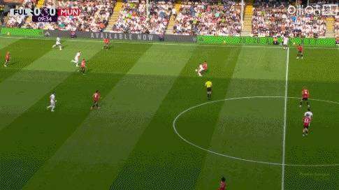 半场：曼联0-0富勒姆，巴锡送点B费失点库尼亚中柱